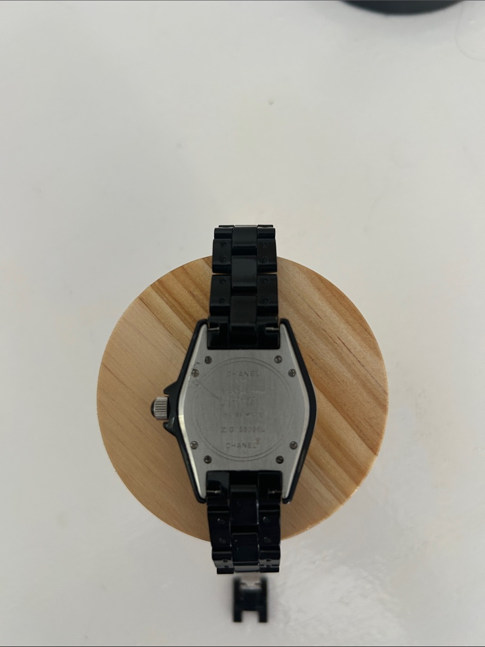 CHANEL Black Ceramic Watch with Crystal Accent - Picture 4 of 7